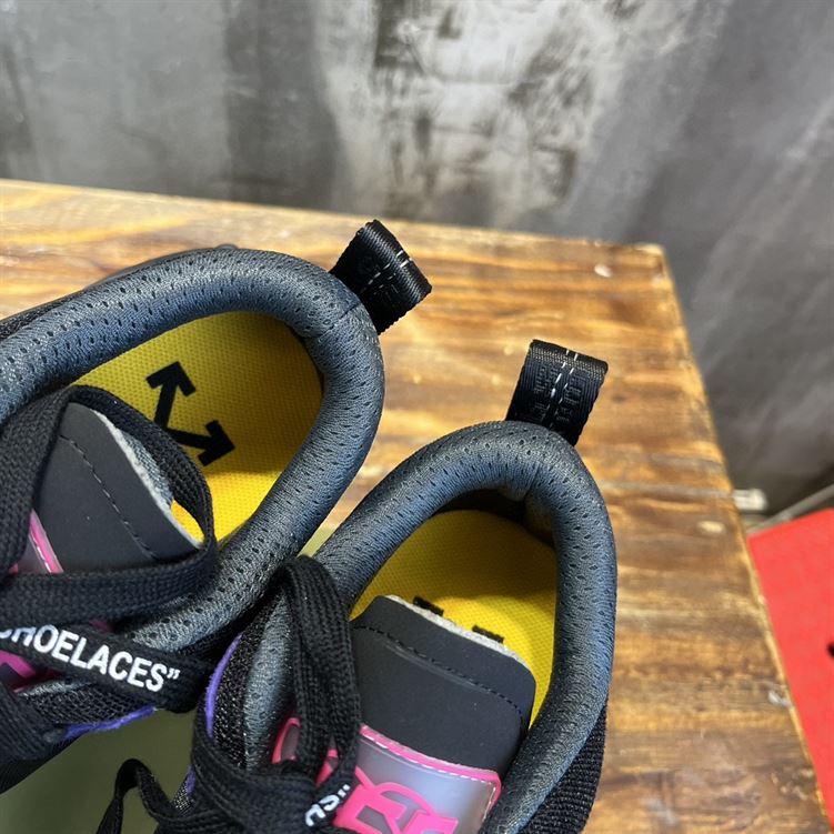 OFF-WHITE ODSY 1000 SNEAKERS - OFW047