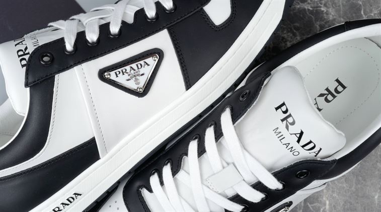 PRADA DOWNTOWN LEATHER SNEAKERS - PRS069