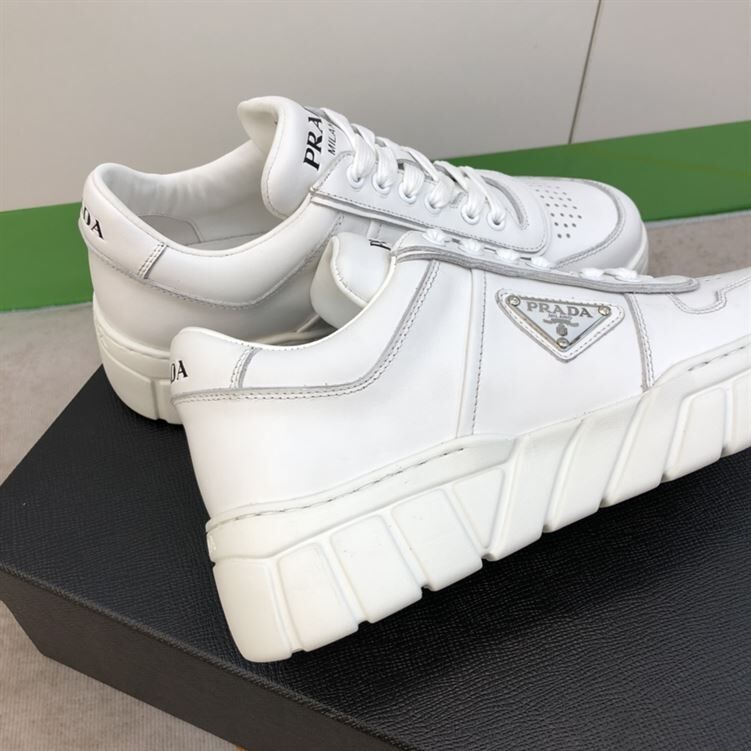 PRADA LEATHER SNEAKERS - PRS017