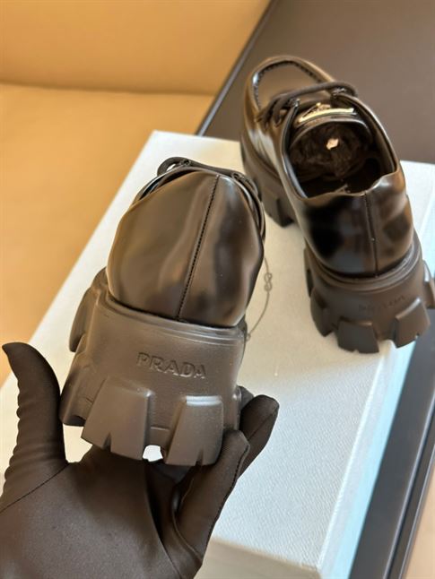 PRADA MONOLITH BRUSHED LEATHER LACE-UP SHOES - PRS059