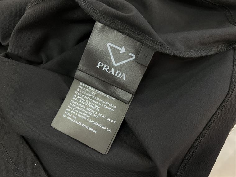 PRADA T-SHIRT - PT003