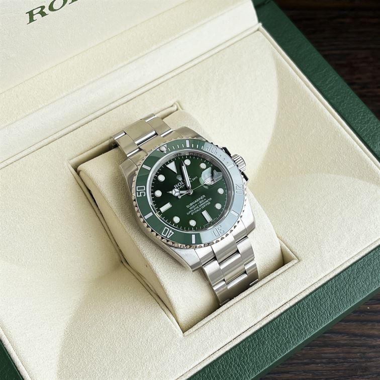 ROLEX SUBMARINER DATE