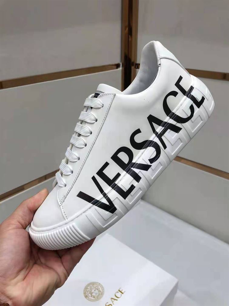 VERSACE GRECA LOGO SNEAKERS - VSS012