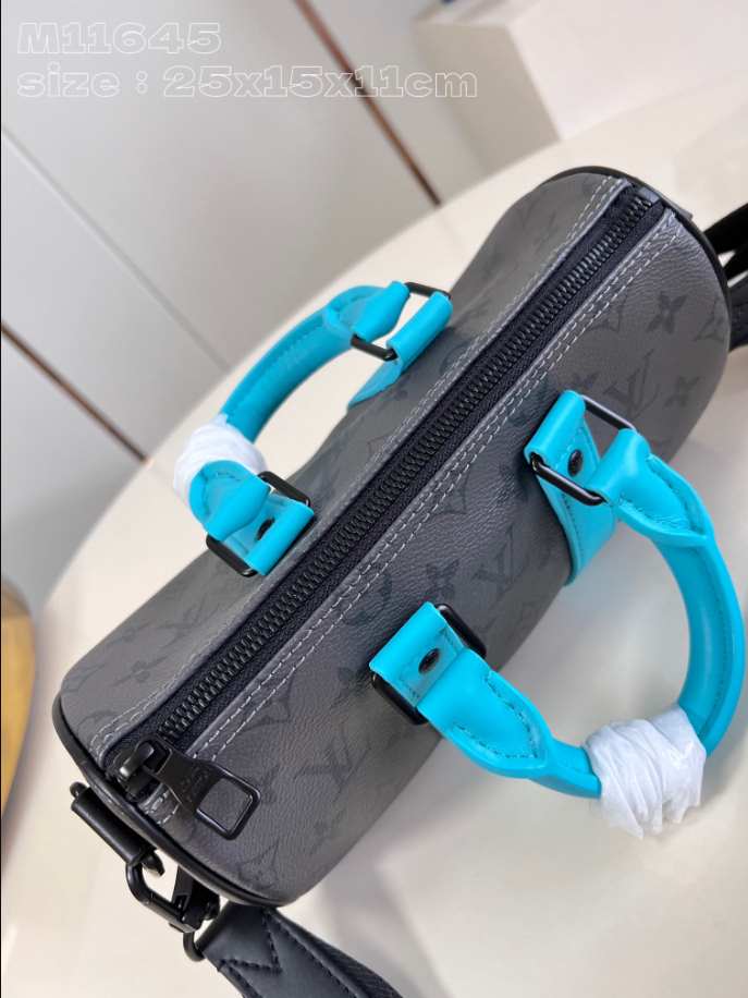 Louis Vuitton Keepall Bandoulière 25 Bag Blue - LW131