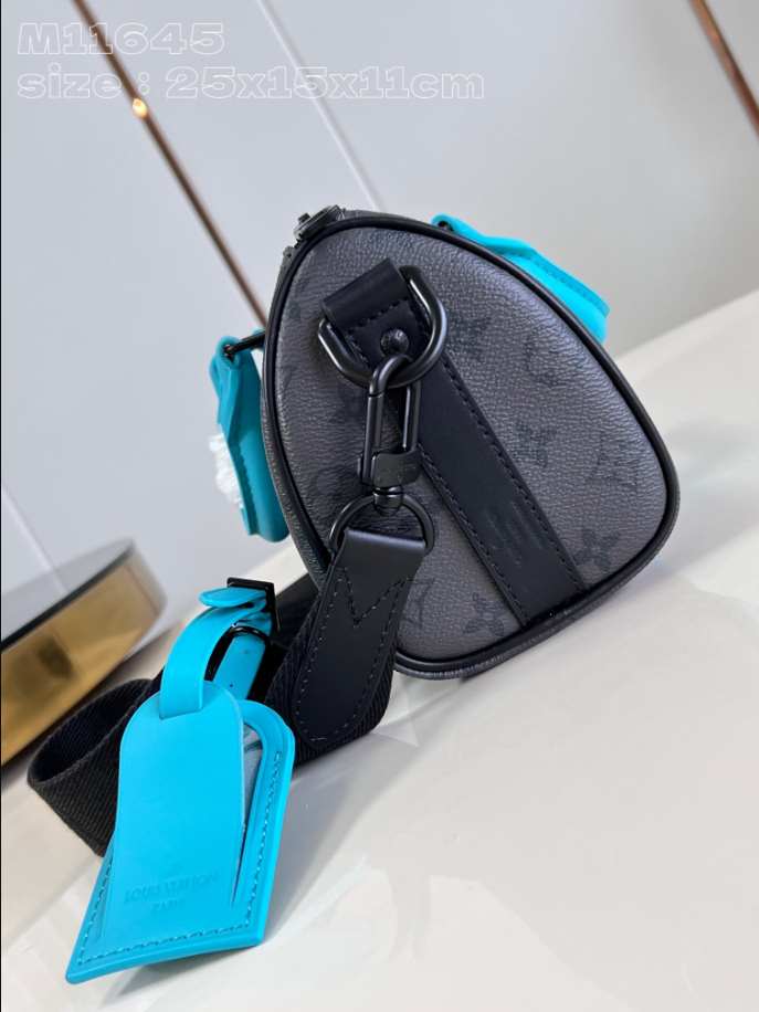 Louis Vuitton Keepall Bandoulière 25 Bag Blue - LW131