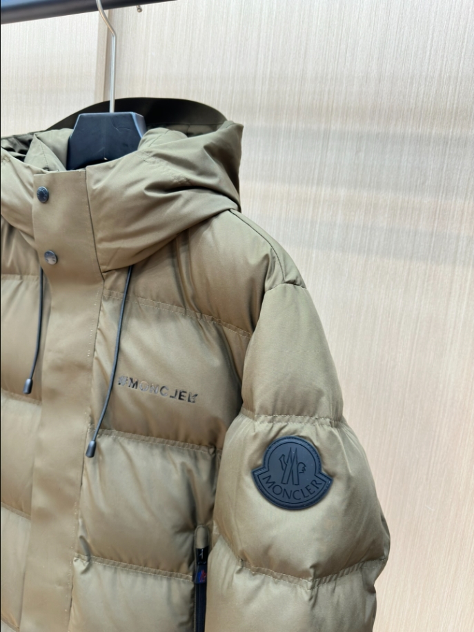 MONCLER Puff Grey Hooded Coat - MC143