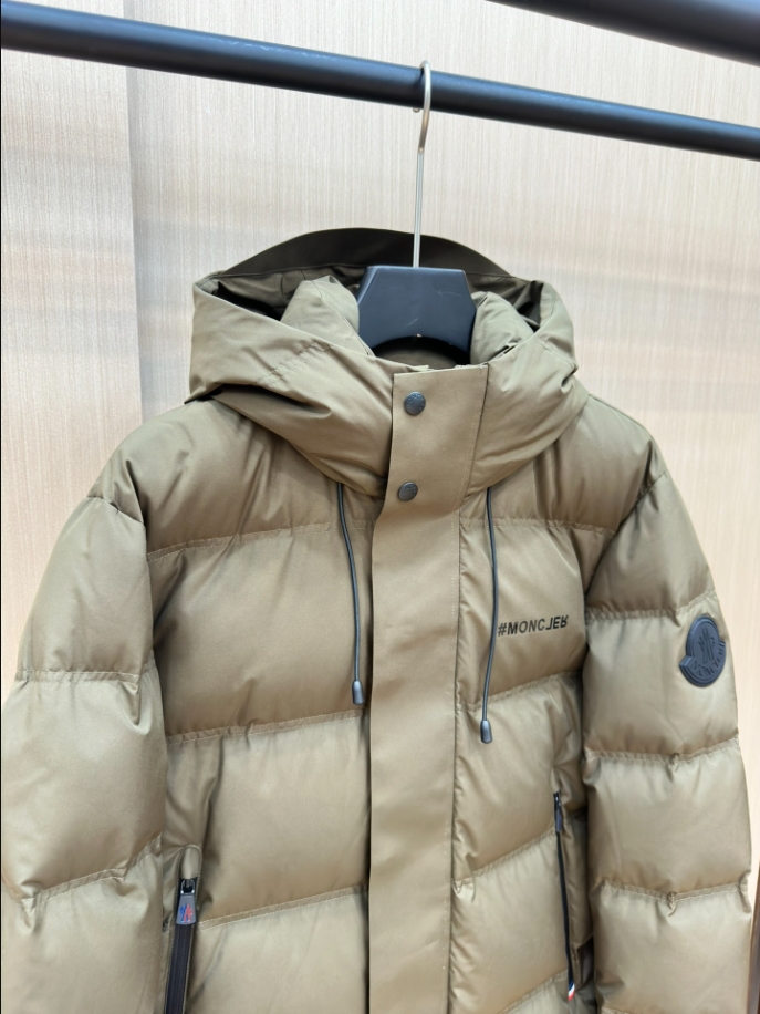 MONCLER Puff Grey Hooded Coat - MC143