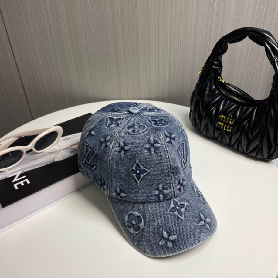Louis Vuitton Baseball Blue Logo LV Hats - LVC009