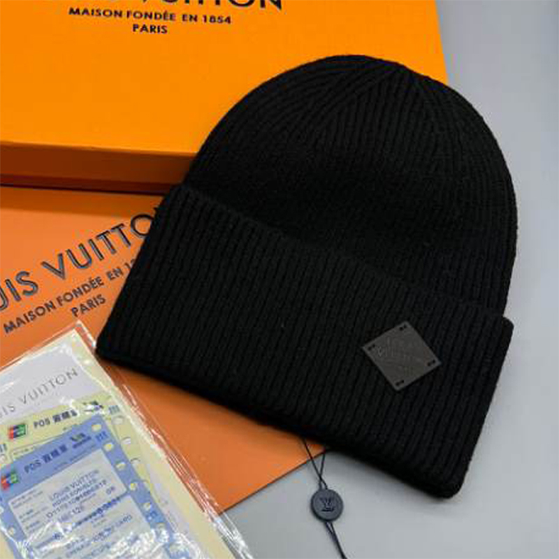 Louis Vuitton Wool Black Logo LV Hats - LVC010