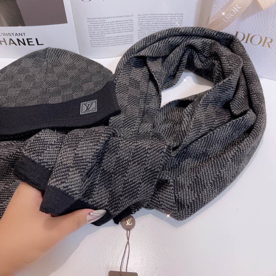 Louis Vuitton Lux Brown Caro Hats - LVC012