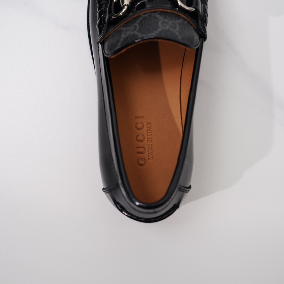 GUCCI LEATHER BLACK GC LOGO LOAFER - GL054