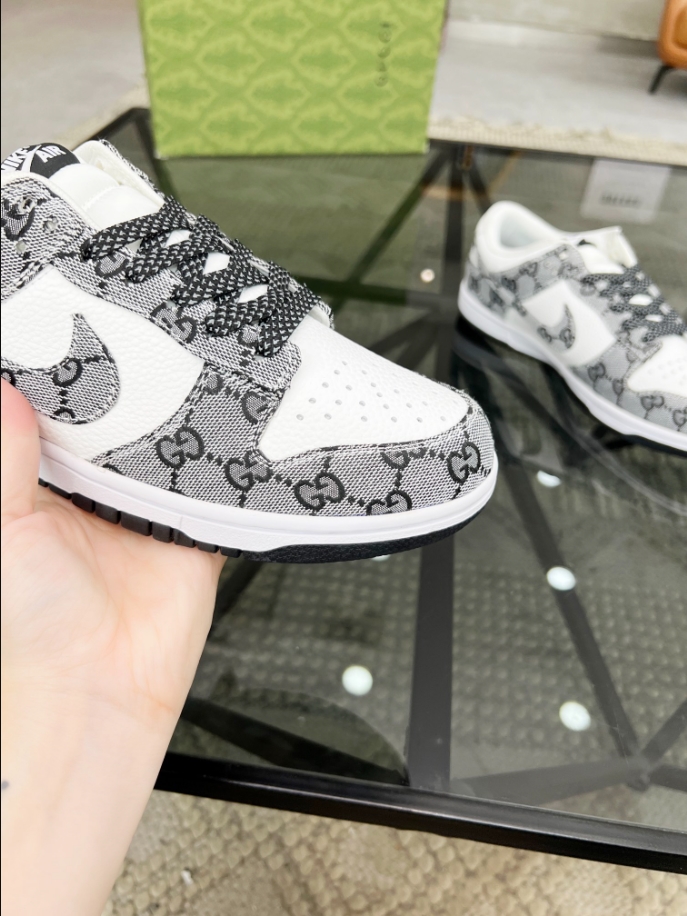 Gucci White Black Sneaker - GCC159