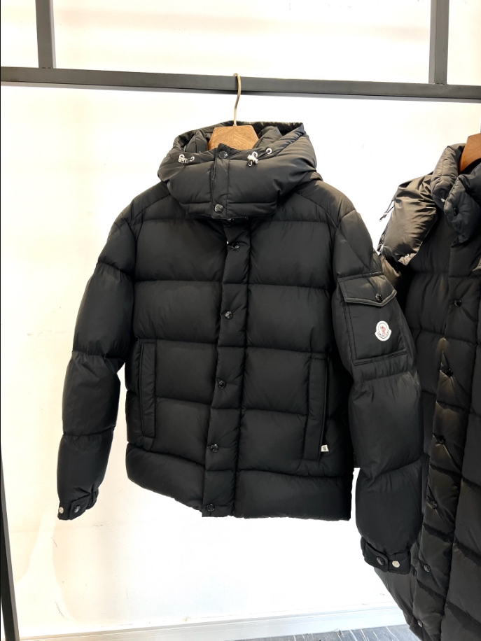 MONCLER Logo-Appliquéd Quilted Hooded Down Coat - MC146