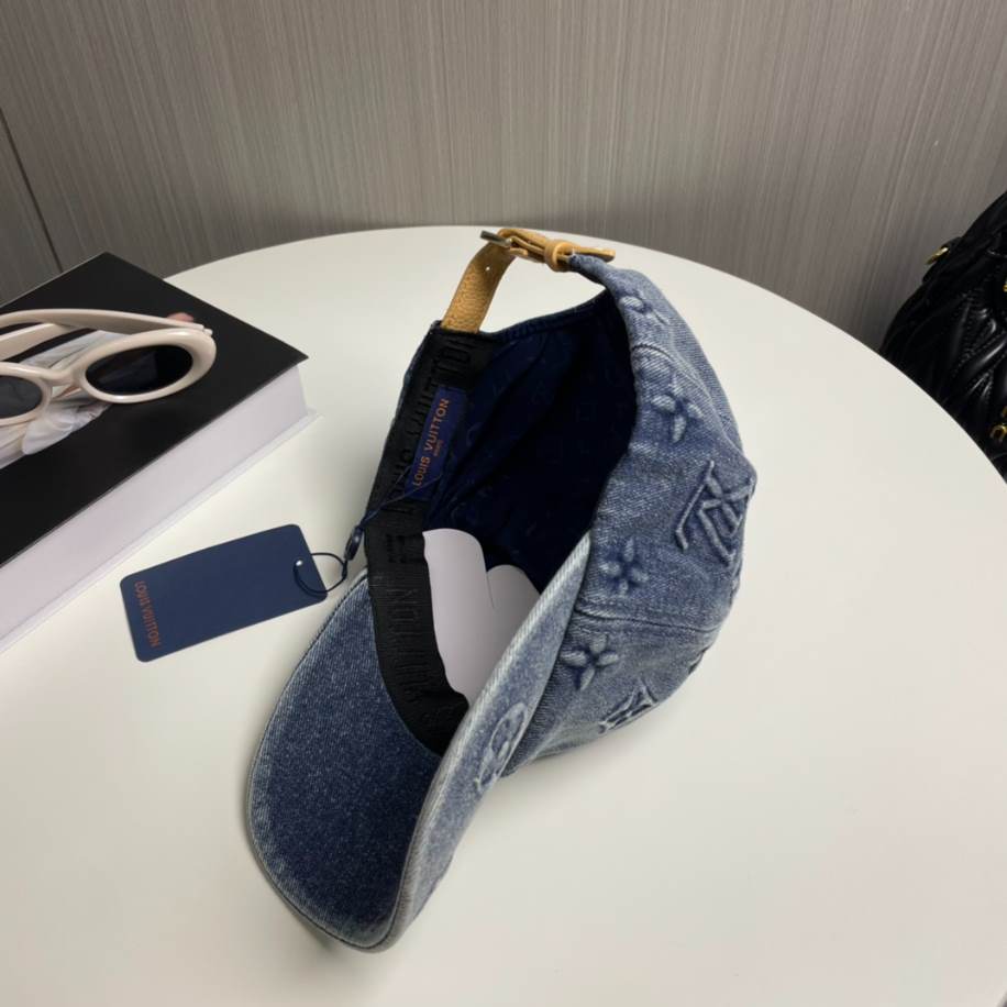 Louis Vuitton Baseball Blue Logo LV Hats - LVC009