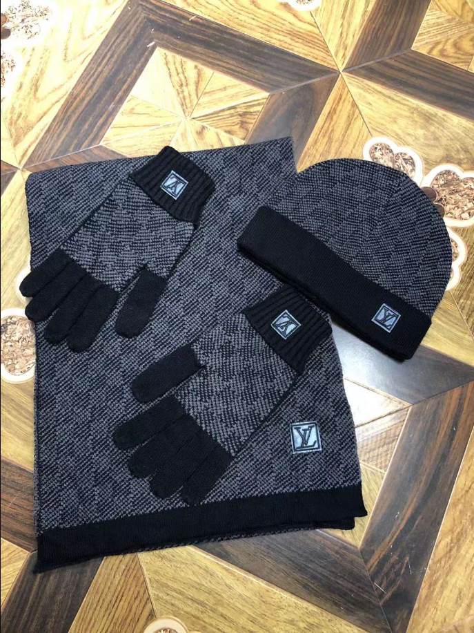 Louis Vuitton Beanie Monogram Grey Hats - LVC015