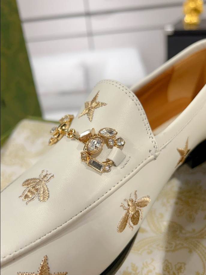 Gucci Jordaan White Bee & Star Embroidered Leather Loafer - GL076