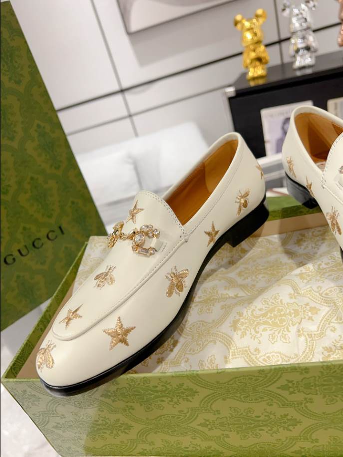 Gucci Jordaan White Bee & Star Embroidered Leather Loafer - GL076