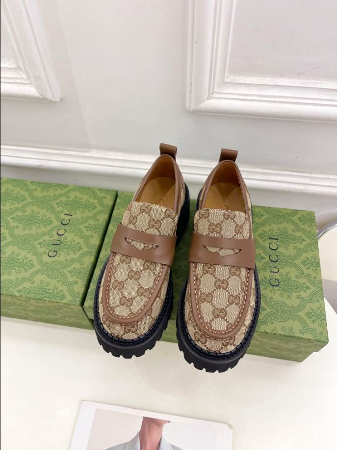 Gucci Jordaan Brown Embroidered Leather Loafer - GL079