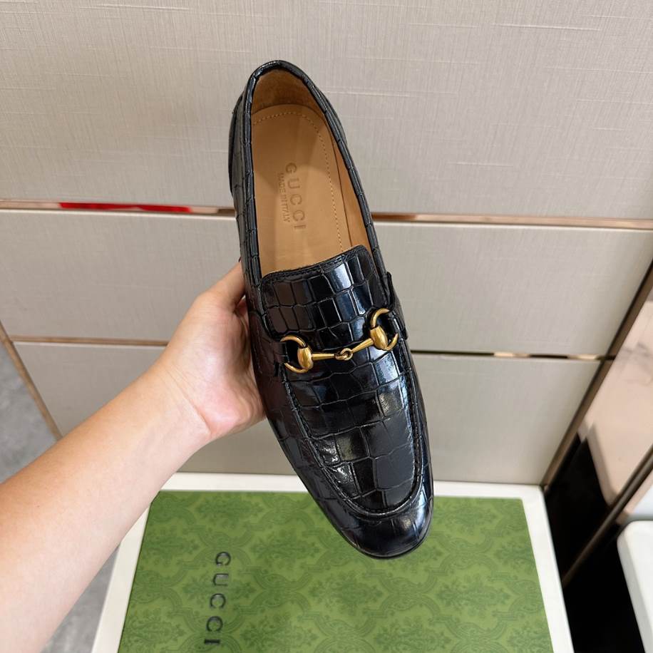 Gucci Jordaan Crocodile Black Loafer - GL084
