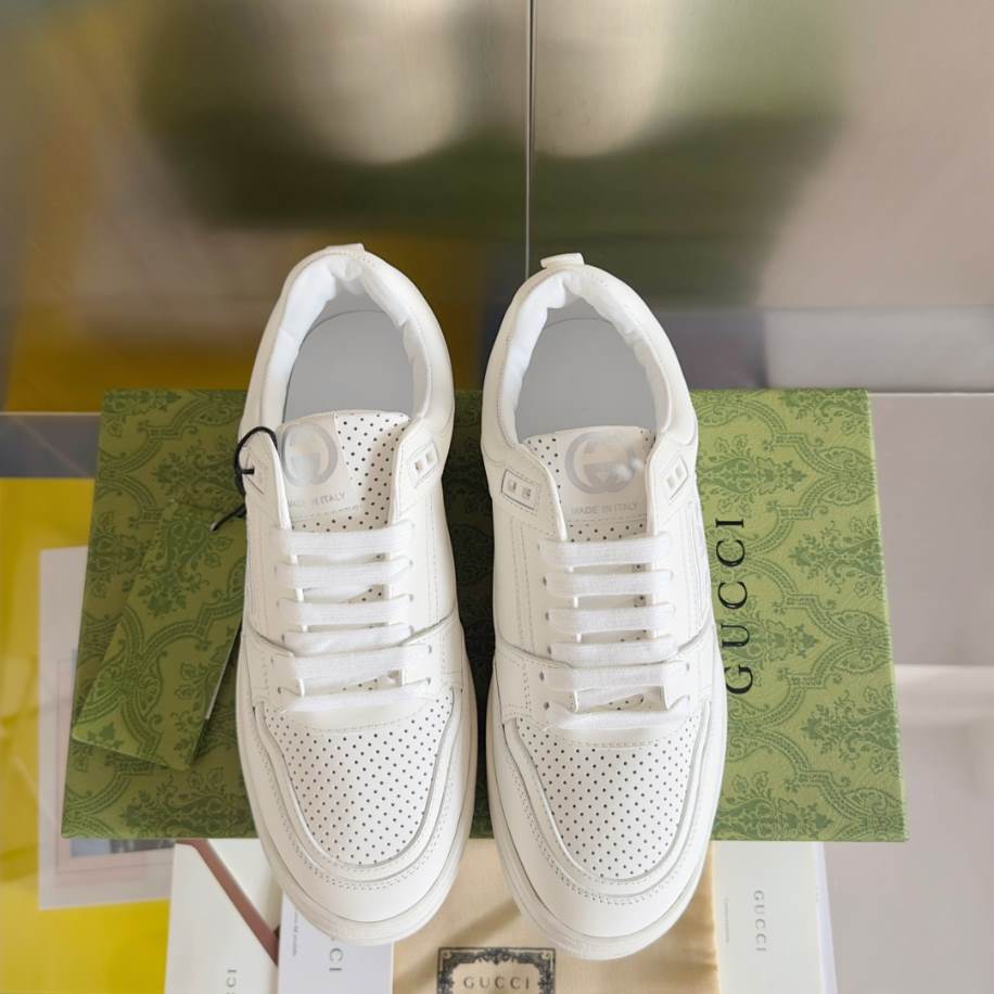 Gucci Basket White Sneakers - GCC221