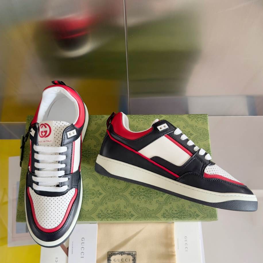 Gucci Unisex Black Red White Sneakers - GCC217