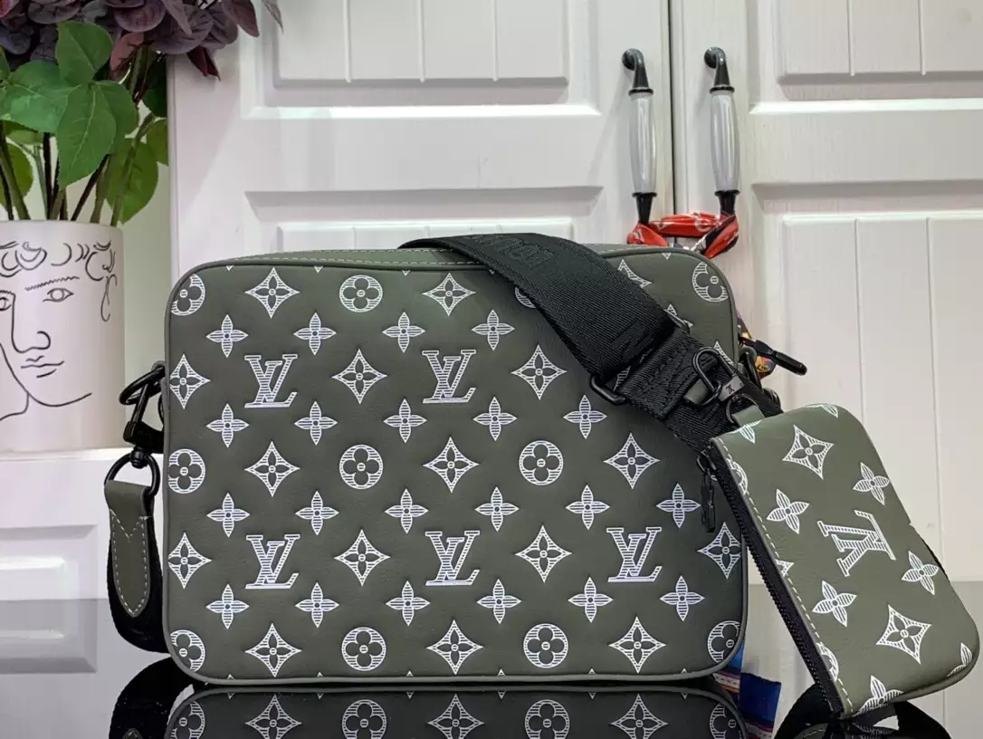 Louis Vuitton Bags