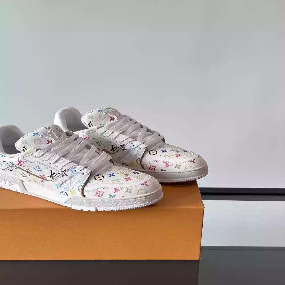 LV x TM LV TRAINER SNEAKER IN WHITE