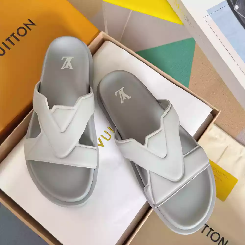 LOUIS VUITTON SLIPPERS IN NIGERIA - LVSD062 LOUIS VUITTON SLIPPERS IN NIGERIA