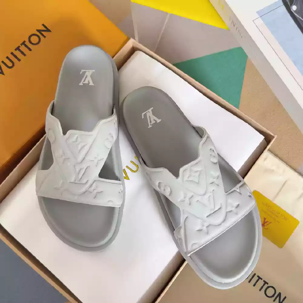 LV OASIS MULE IN WHITE