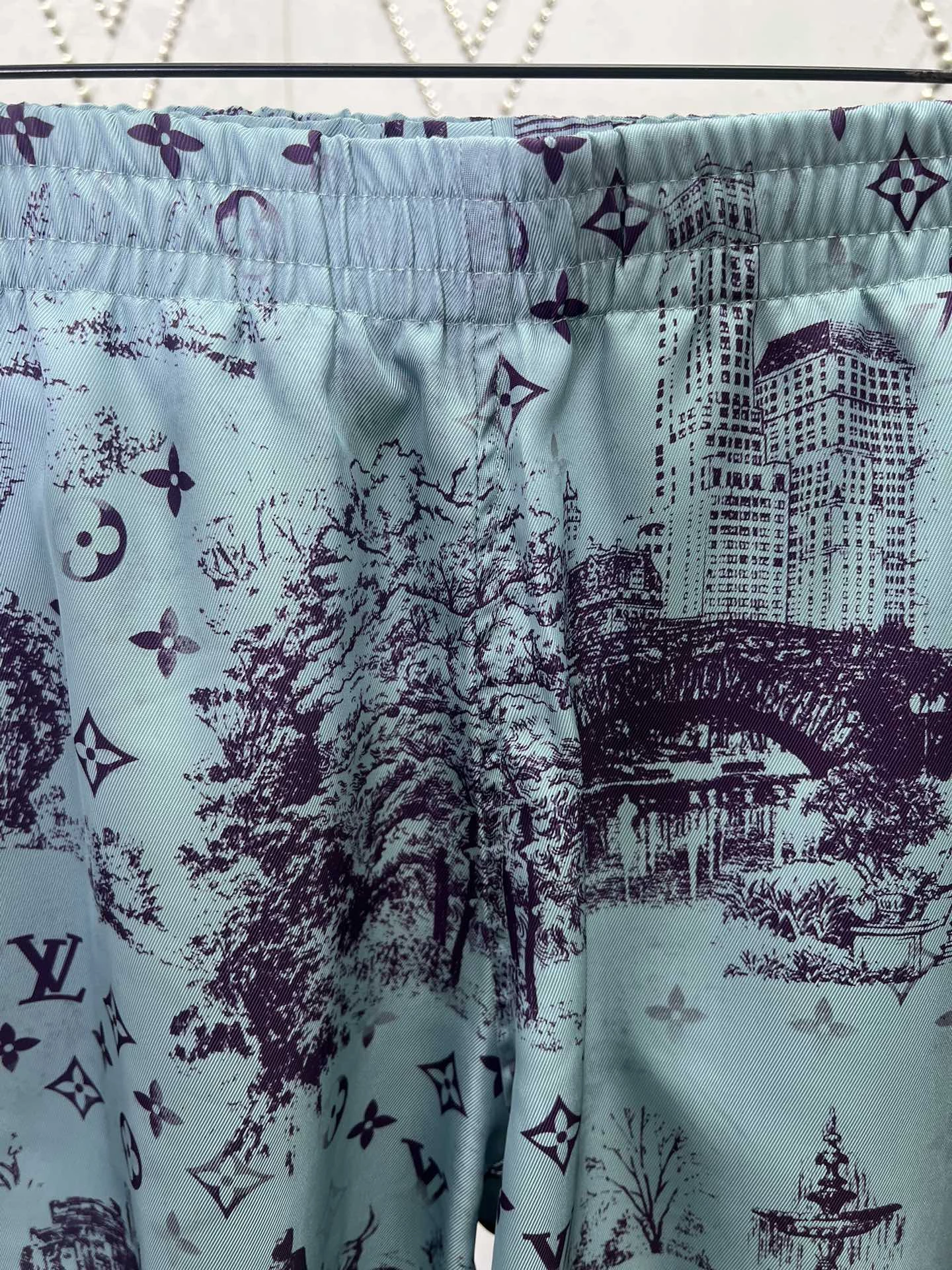 PRINTED SILK SHORTS - LVC057 PRINTED SILK SHORTS