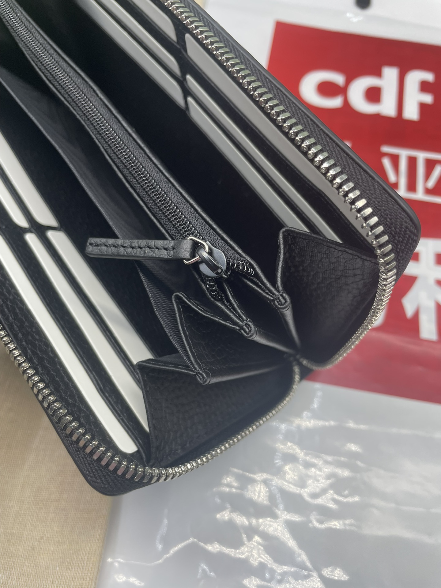 JUMBO GG ZIP AROUND WALLET BLACK LEATHER - WLG060 JUMBO GG ZIP AROUND WALLET BLACK LEATHER