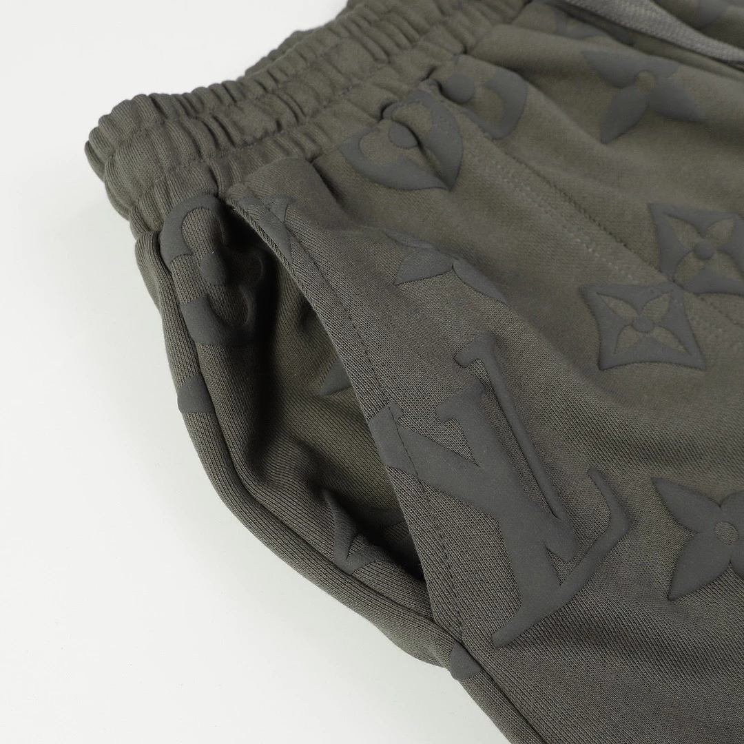 ARMY GREEN DESIGNER SPORTS SHORTS - LVC059 ARMY GREEN DESIGNER SPORTS SHORTS