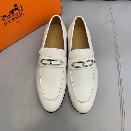 Hermes Men's Colette Loafers In White Calfskin - HM046 Hermes Men's Colette Loafers In White Calfskin
