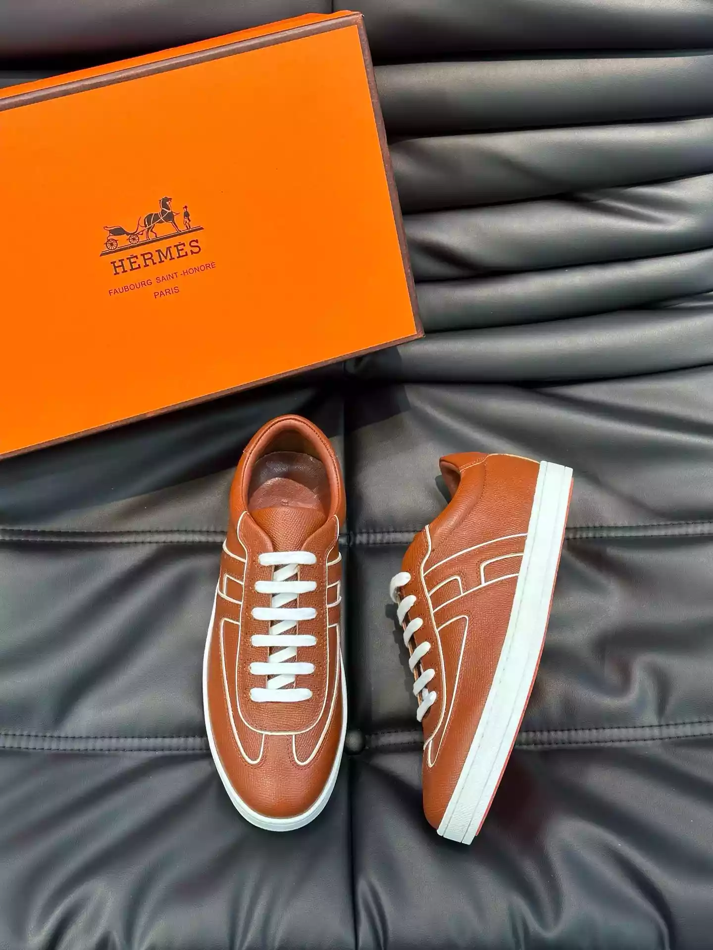 Hermès Sneakers