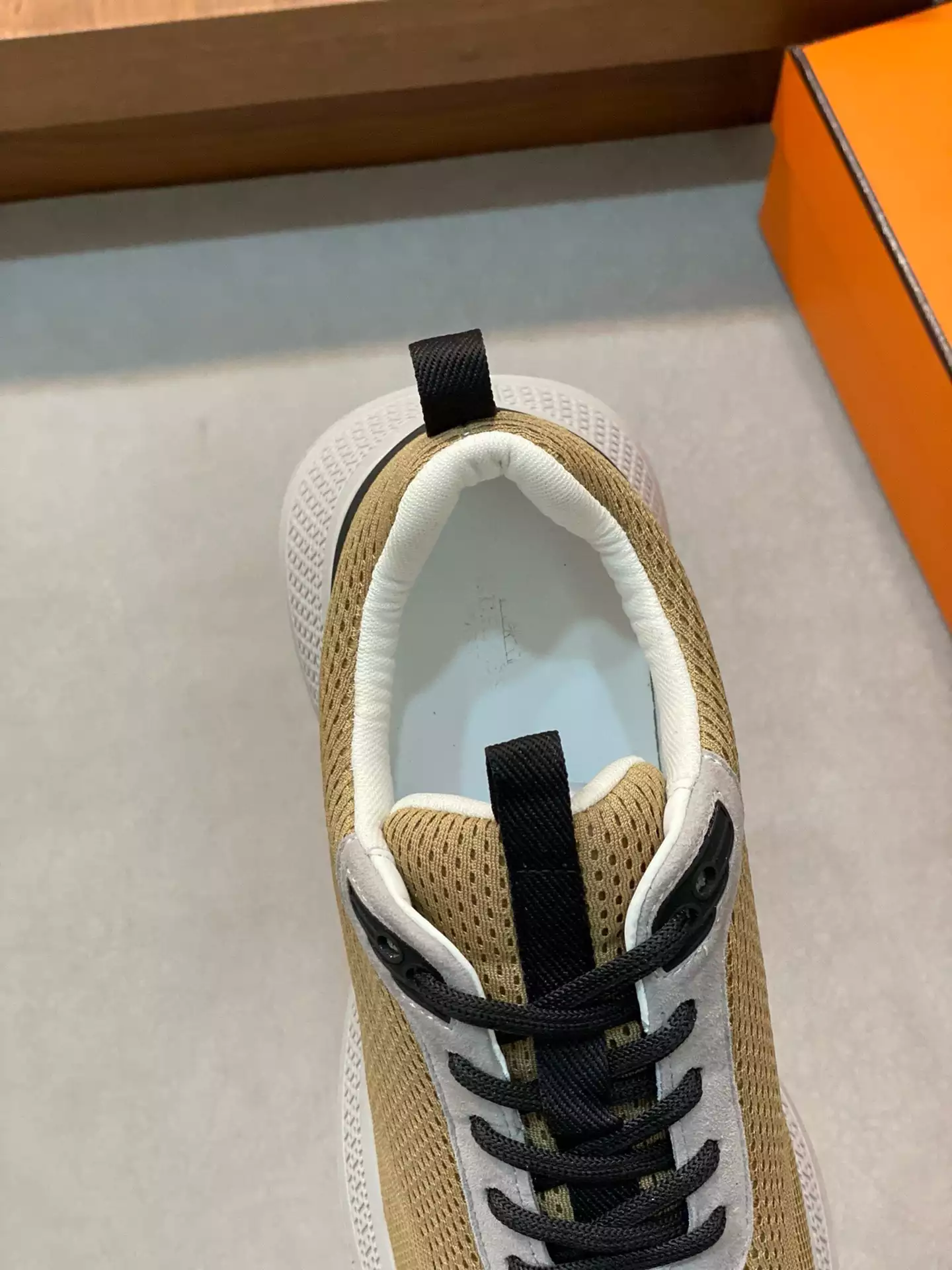 Hermès Sneakers