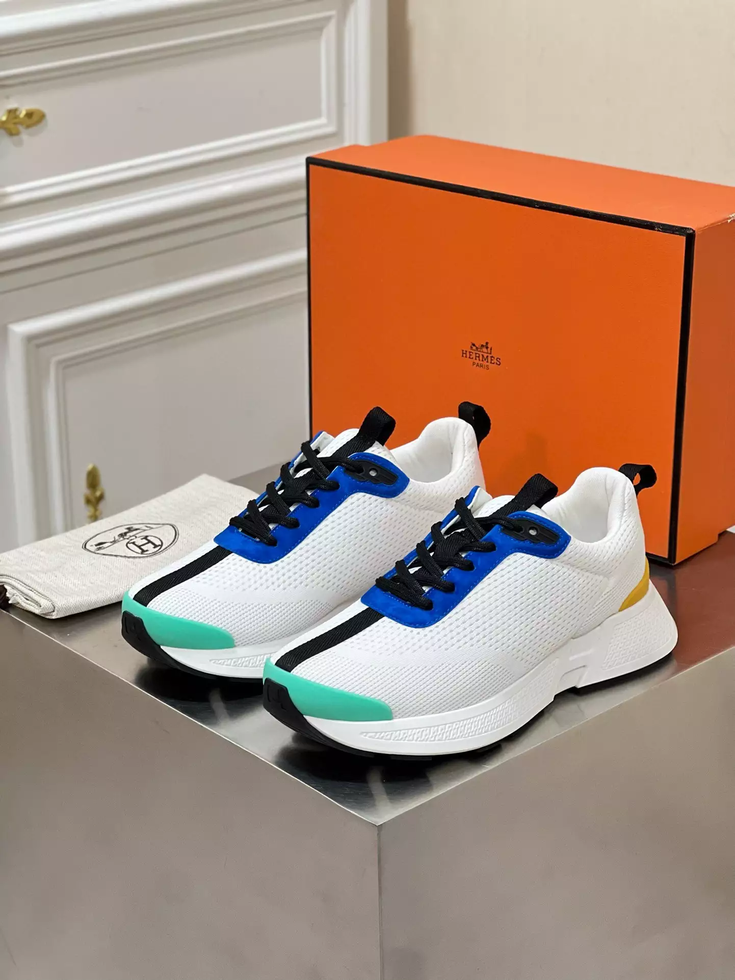 Hermès Sneakers