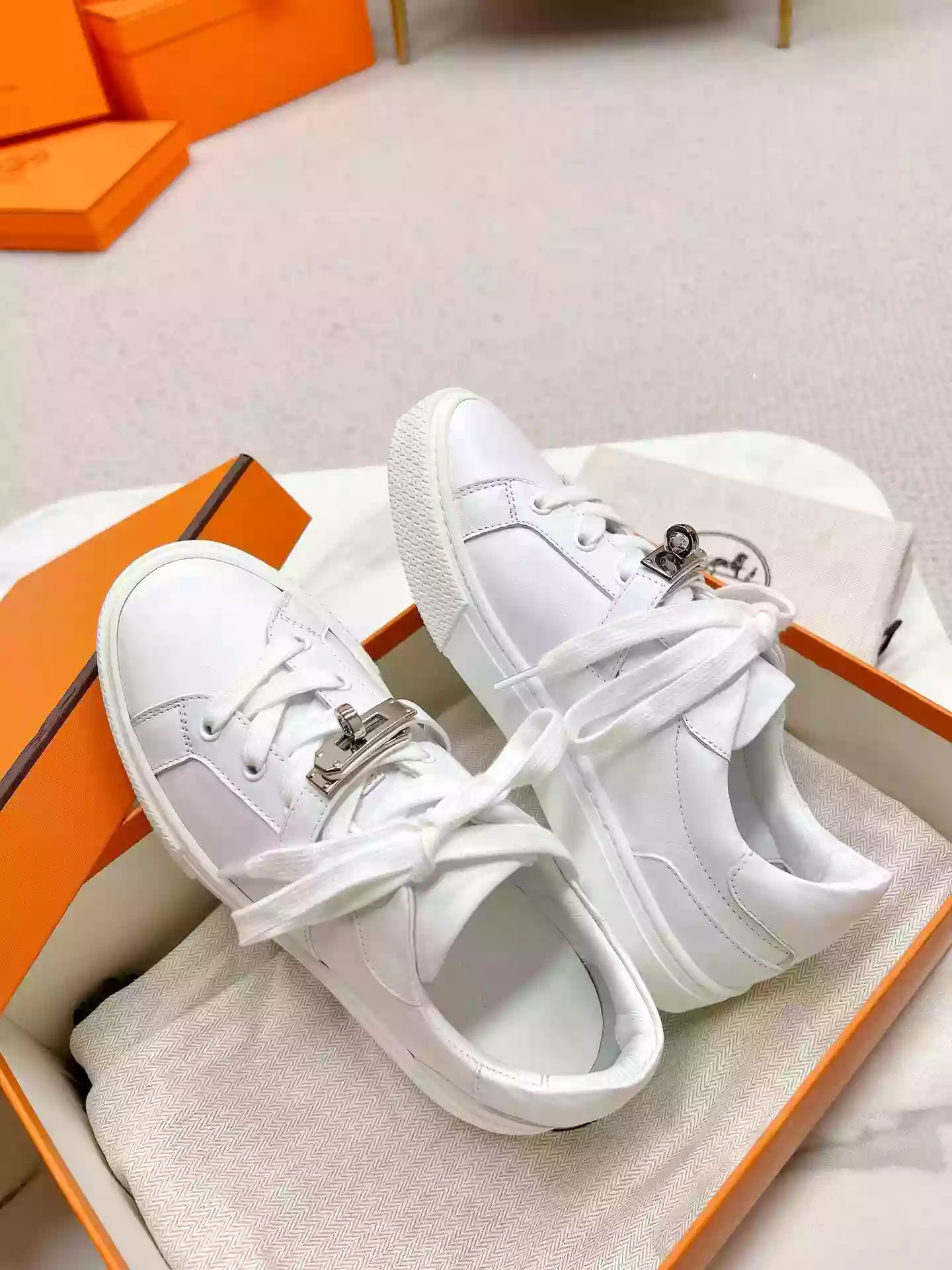 Hermès Sneakers