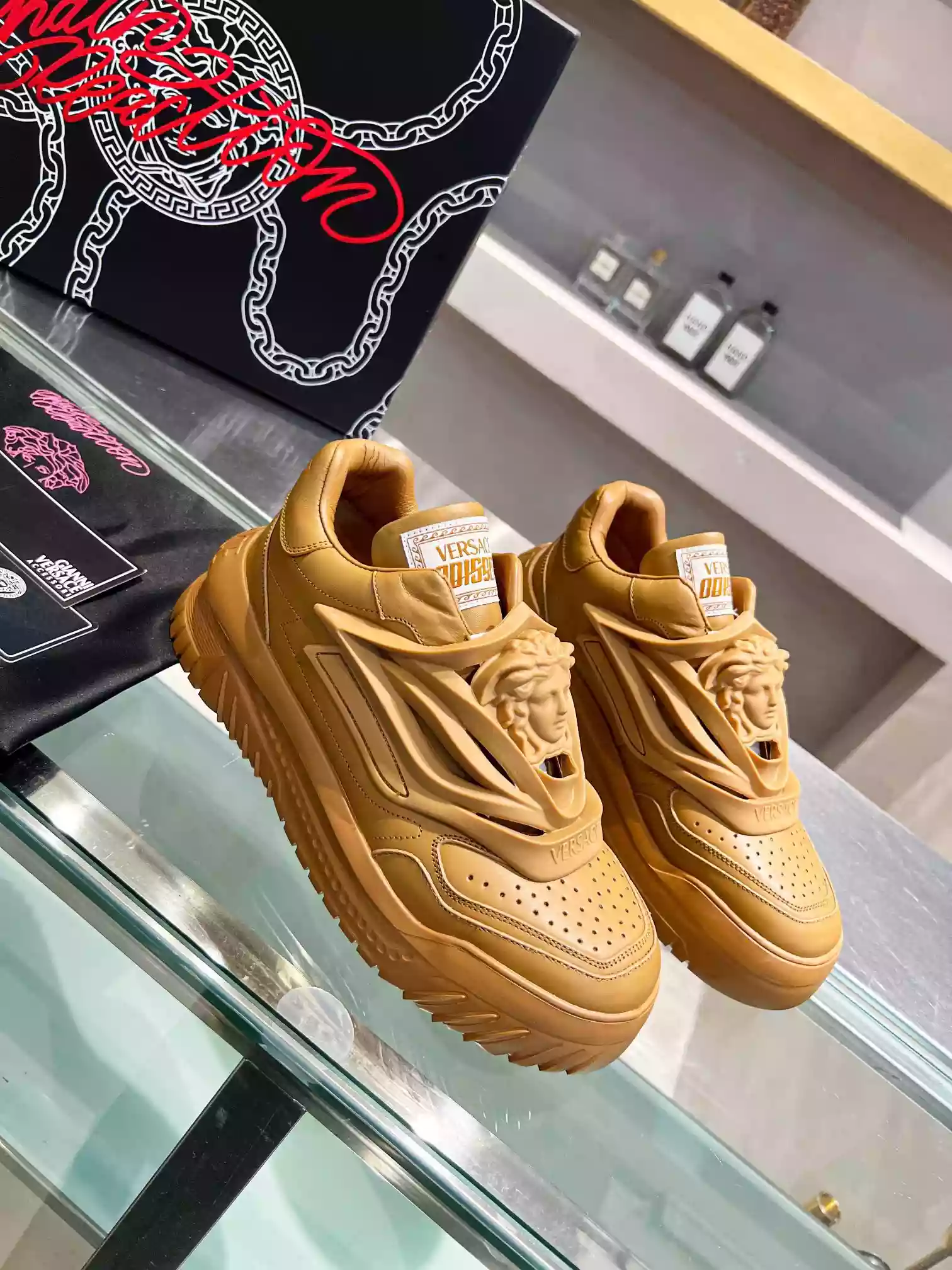 VERSACE WOMEN'S ODISSEA SNEAKERS IN BROWN LEATHER - VSS016