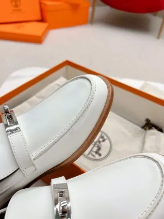 Hermes Women's Destin Loafers in White Leather - HM072 Hermes Women's Destin Loafers in White Leather