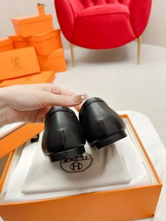 Hermes Women's Colette Loafers in Black Leather - HM069 Hermes Women's Colette Loafers in Black Leather