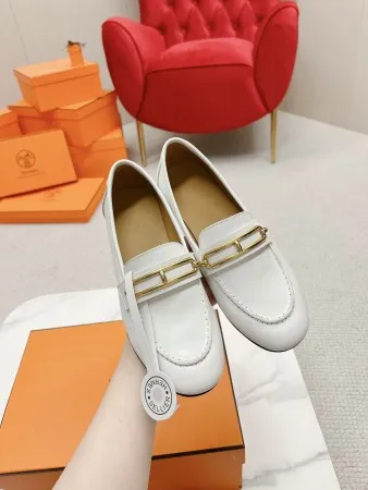 Hermes Women's Colette Loafers in White Leather - HM068 Hermes Women's Colette Loafers in White Leather