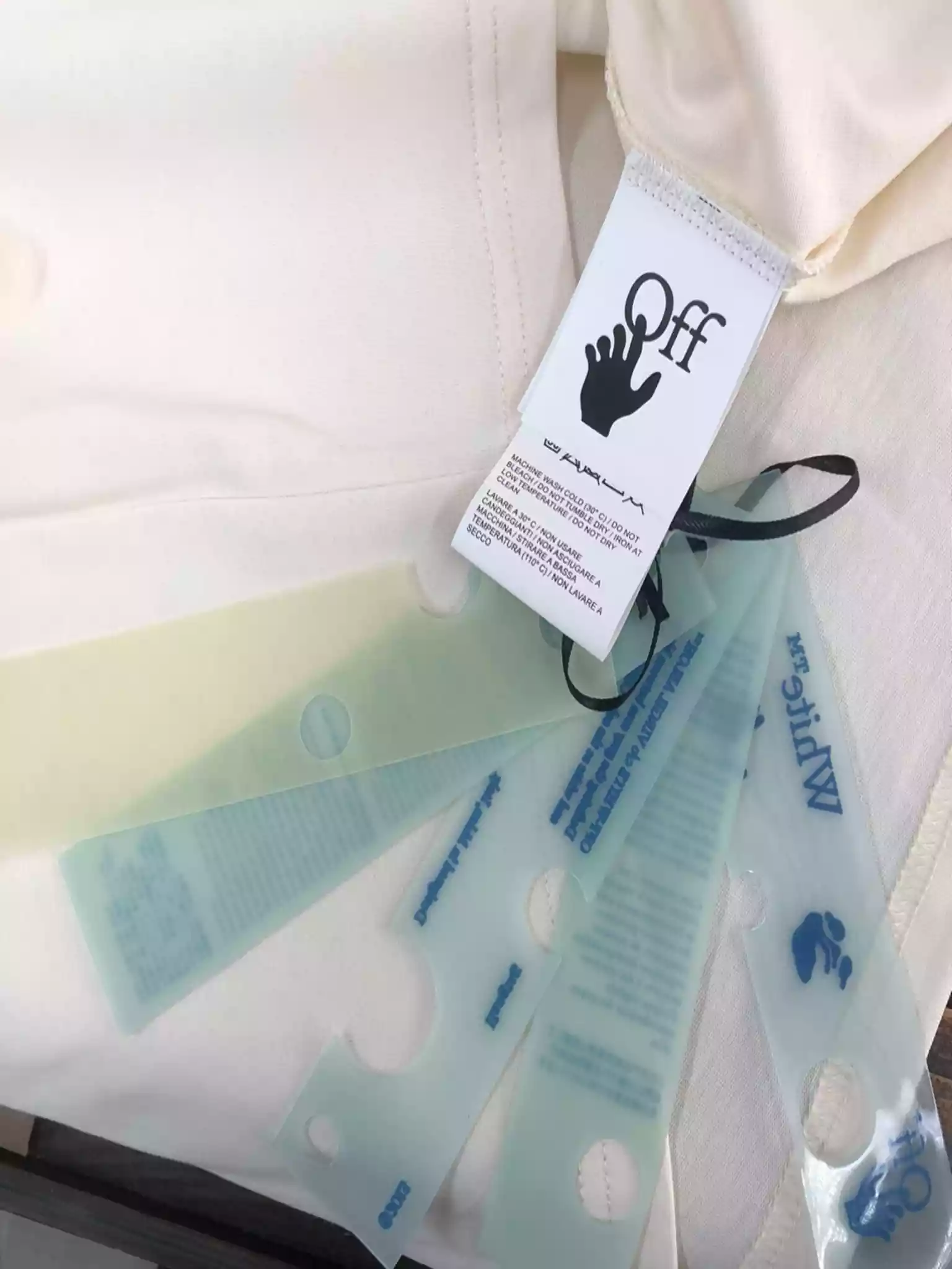 Off-White White Logo Stitch T-shirt - OWS033 Off-White White Logo Stitch T-shirt