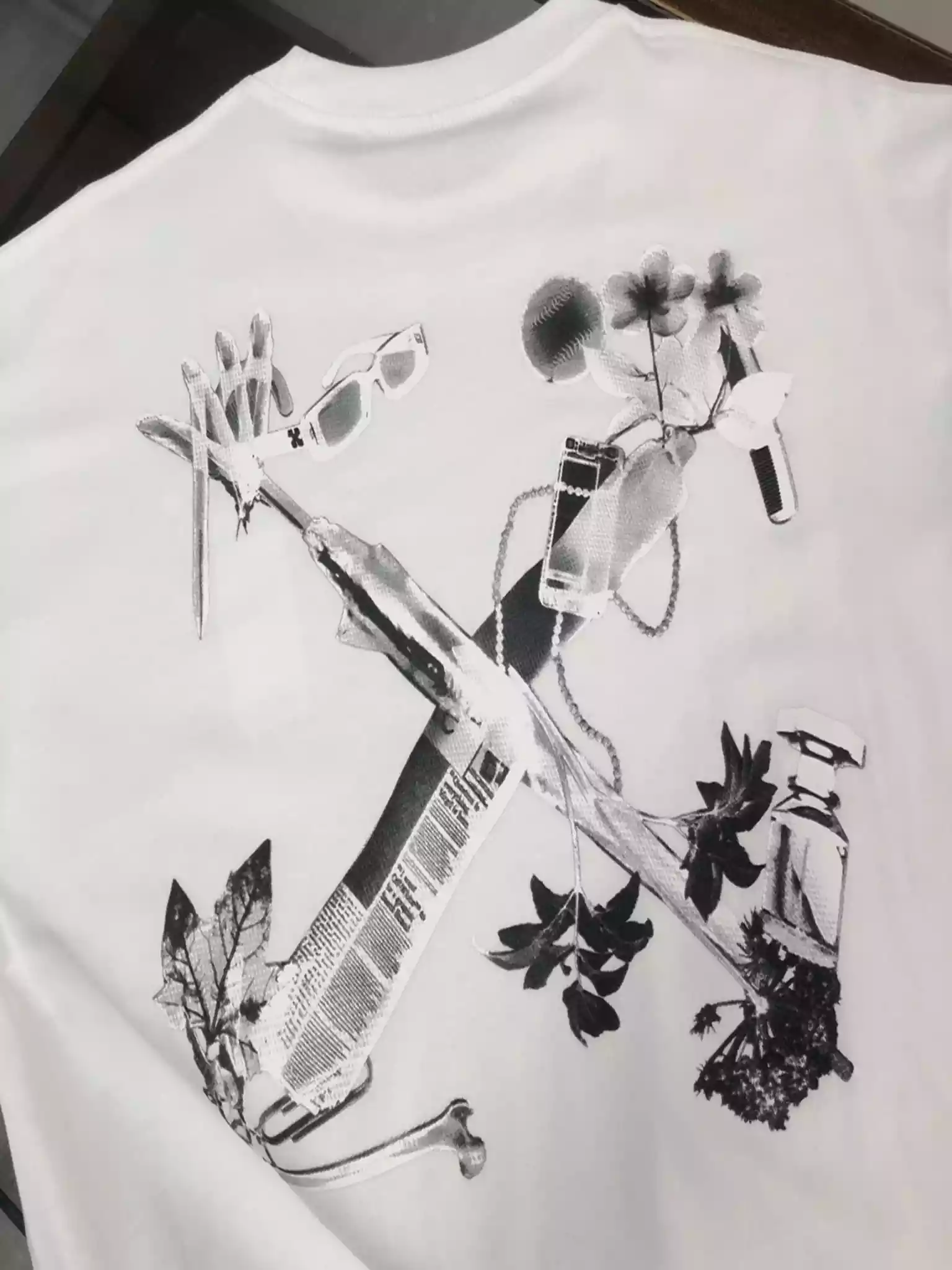 Off-White Scan Arrow T-shirt | White - OWS037 Off-White Scan Arrow T-shirt | White