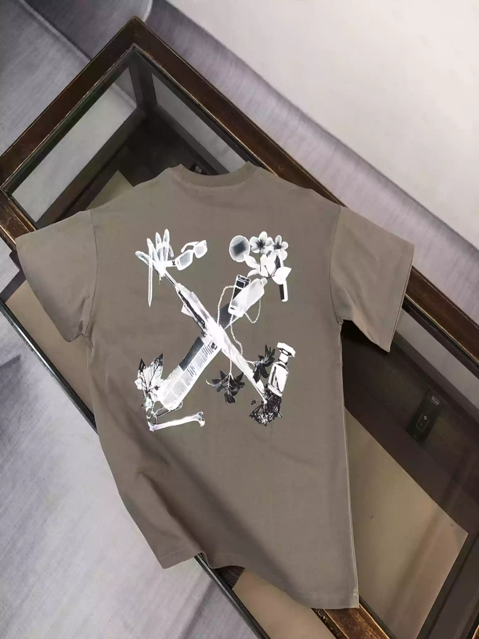 Off-White Scan Arrow T-shirt | Brown - OWS038 Off-White Scan Arrow T-shirt | Brown