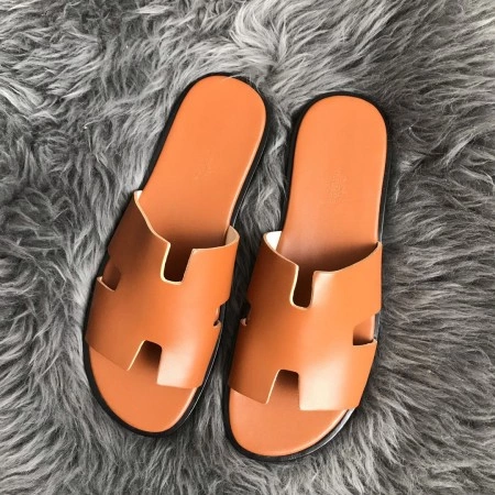 HERMES MEN'S IZMIR SANDALS IN GOLD SWIFT CALFSKIN - HMSD019