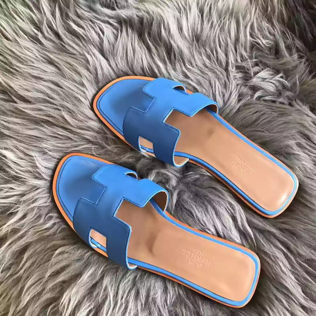 HERMES ORAN SLIDE SANDALS IN BLUE SWIFT CALFSKIN - HMSD124