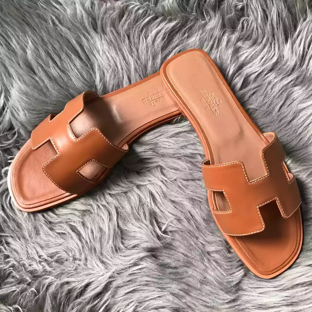 HERMES ORAN SLIDE SANDALS IN BROWN SWIFT CALFSKIN - HMSD129