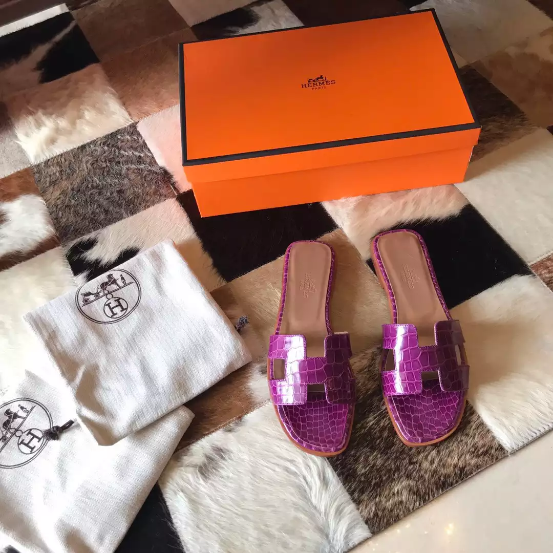 HERMES ORAN SLIDE SANDALS IN PURPLE SHINY NILOTICUS CROCODILE SKIN - HMSD054