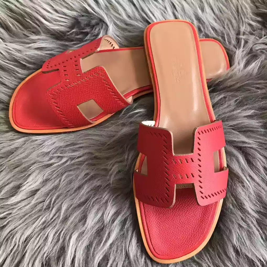 HERMES ORAN SLIDE SANDALS IN RED EPSOM PERFORATED CALFSKIN - HMSD099