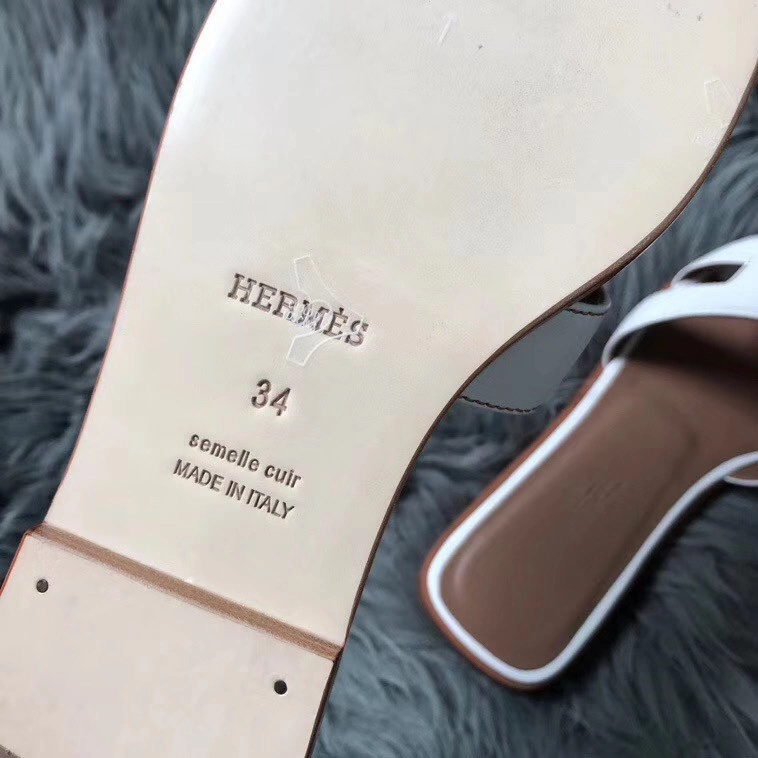 HERMES ORAN SLIDE SANDALS IN WHITE SWIFT CALFSKIN - HMSD130